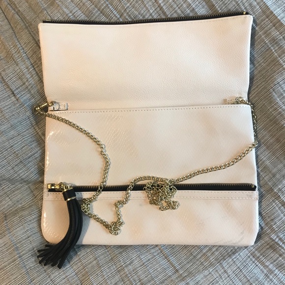 H&M White & Black Zippered Clutch - Used Condition - Picture 4 of 7